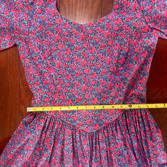 Vintage Laura Ashley Dress Excellent Condition Floral Pleats Puff Sleeve Bow - Picture 5 of 6